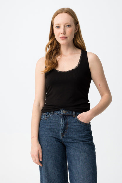 Pack top