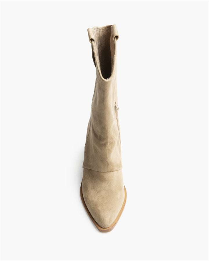 Bota Corina